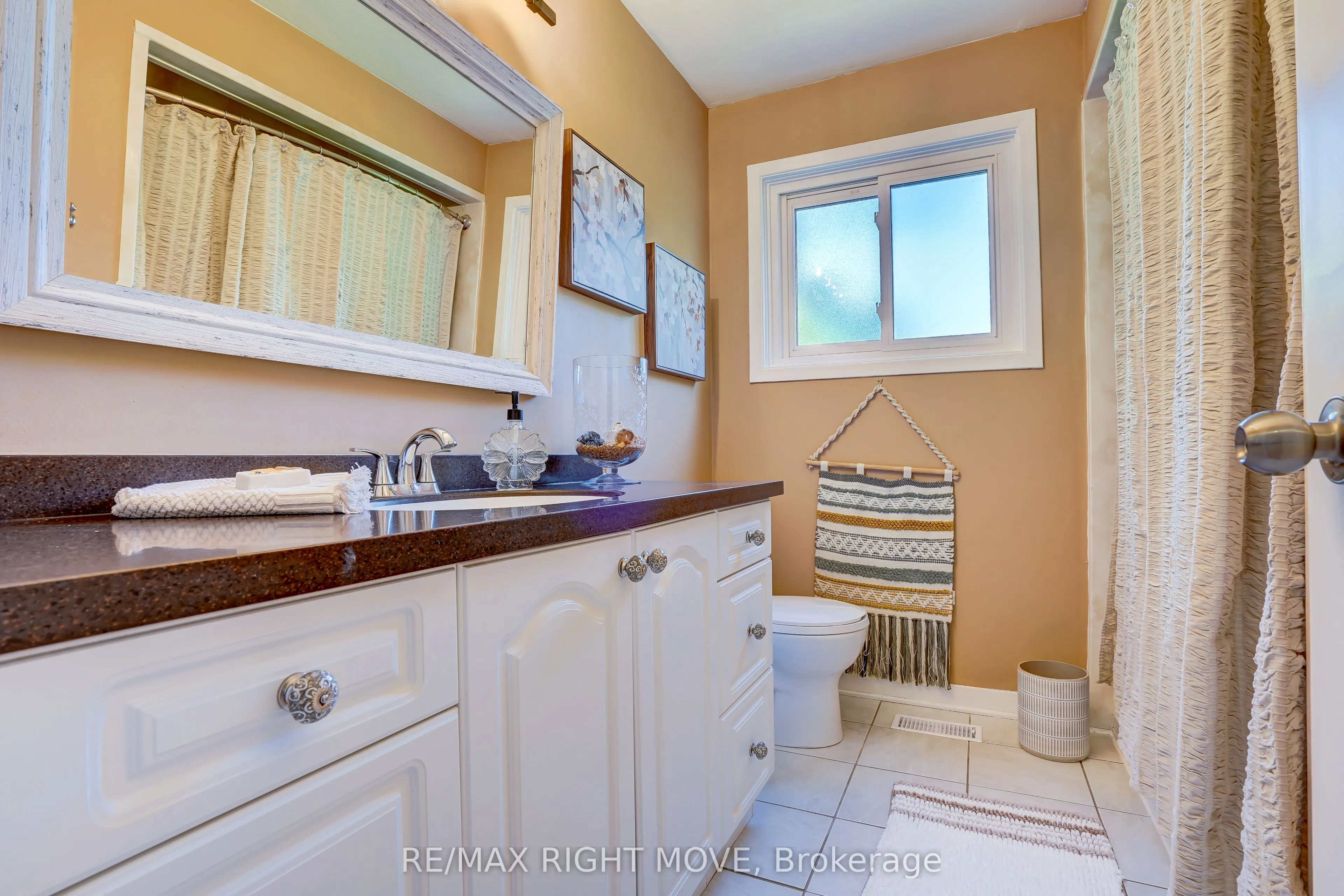 363 TALLWOOD Drive