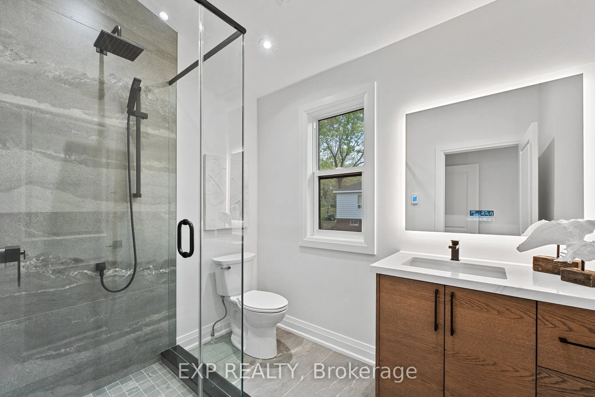 168 Berczy Street