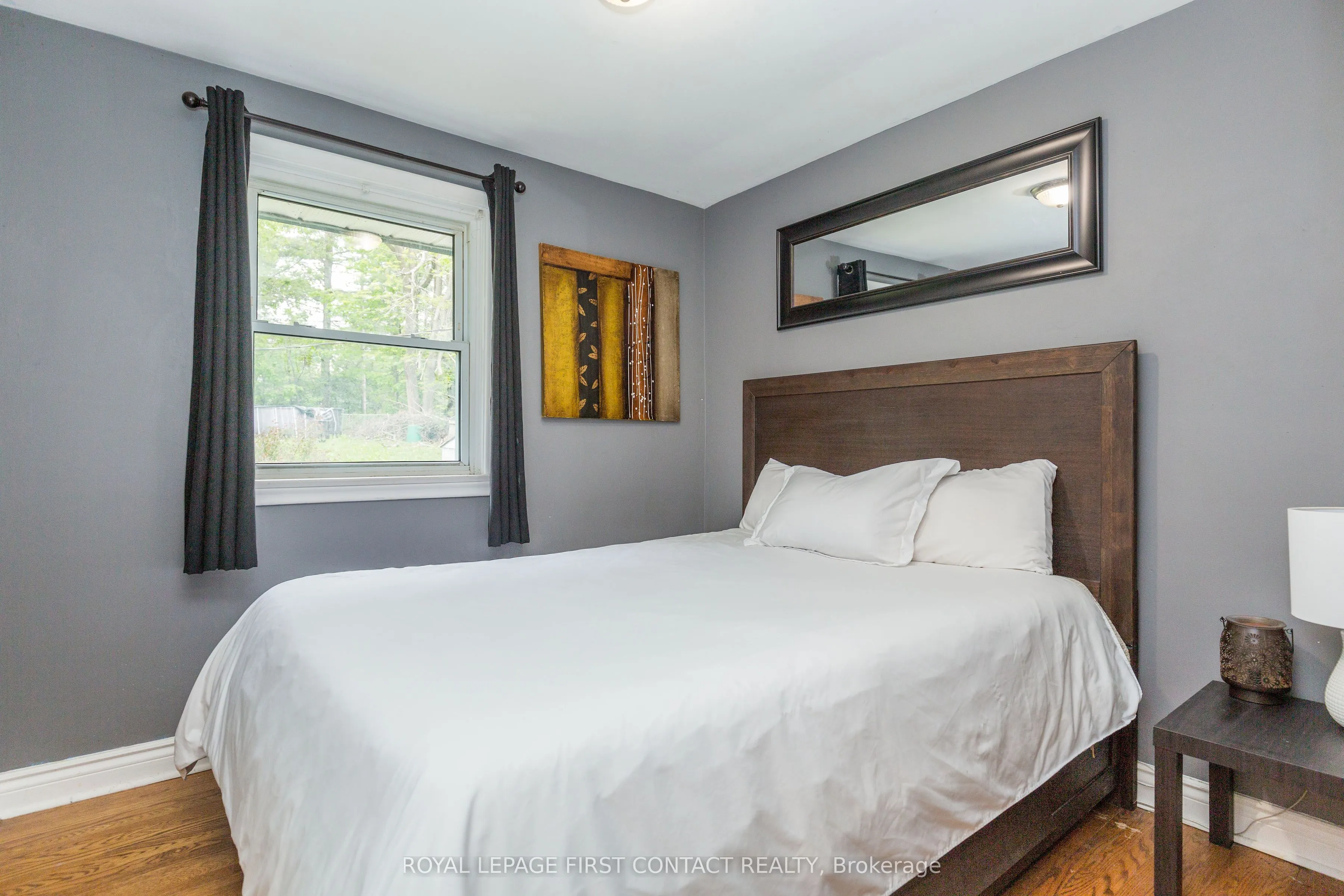 48 Brant Street W