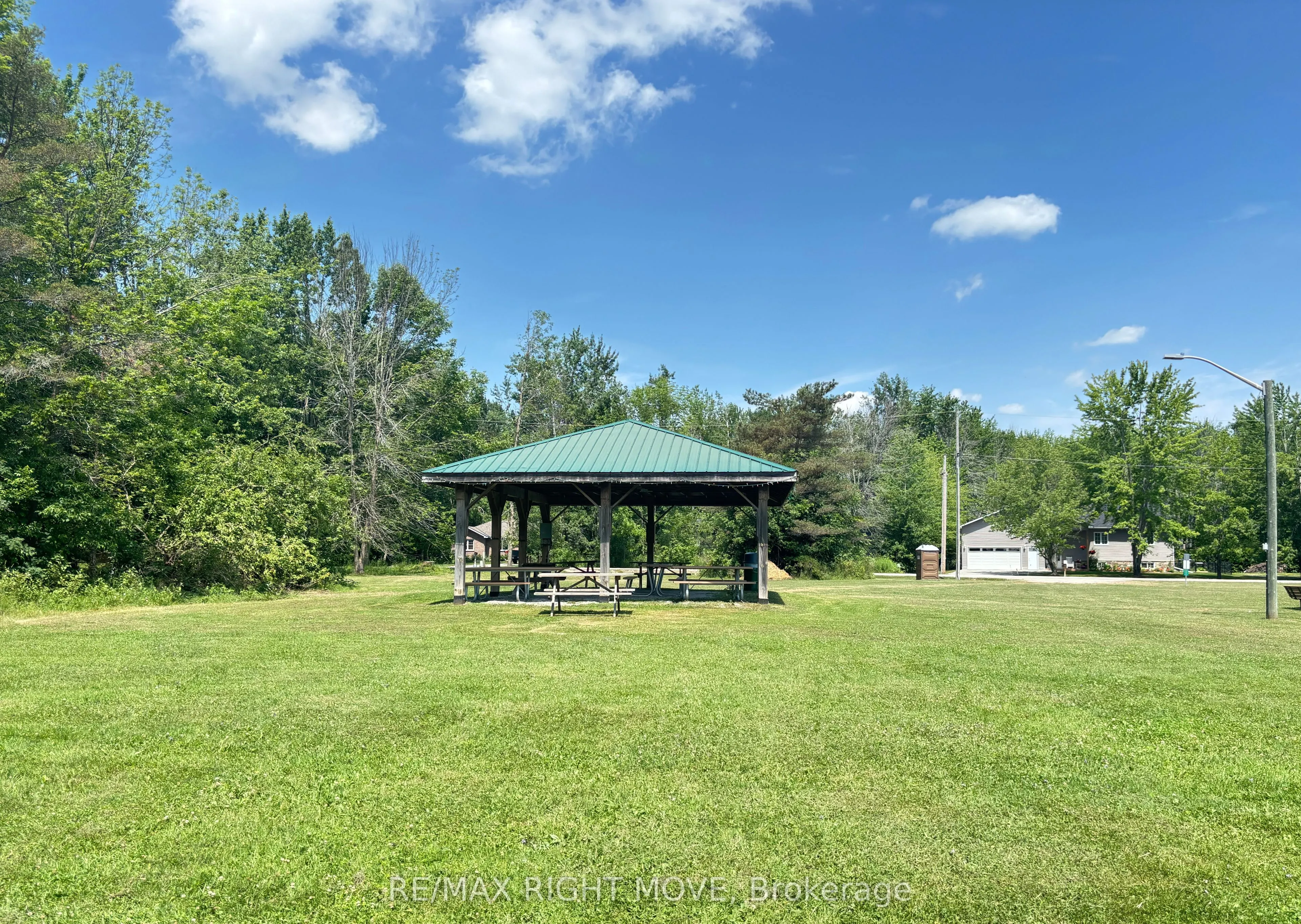 3705 Shadow Creek Road