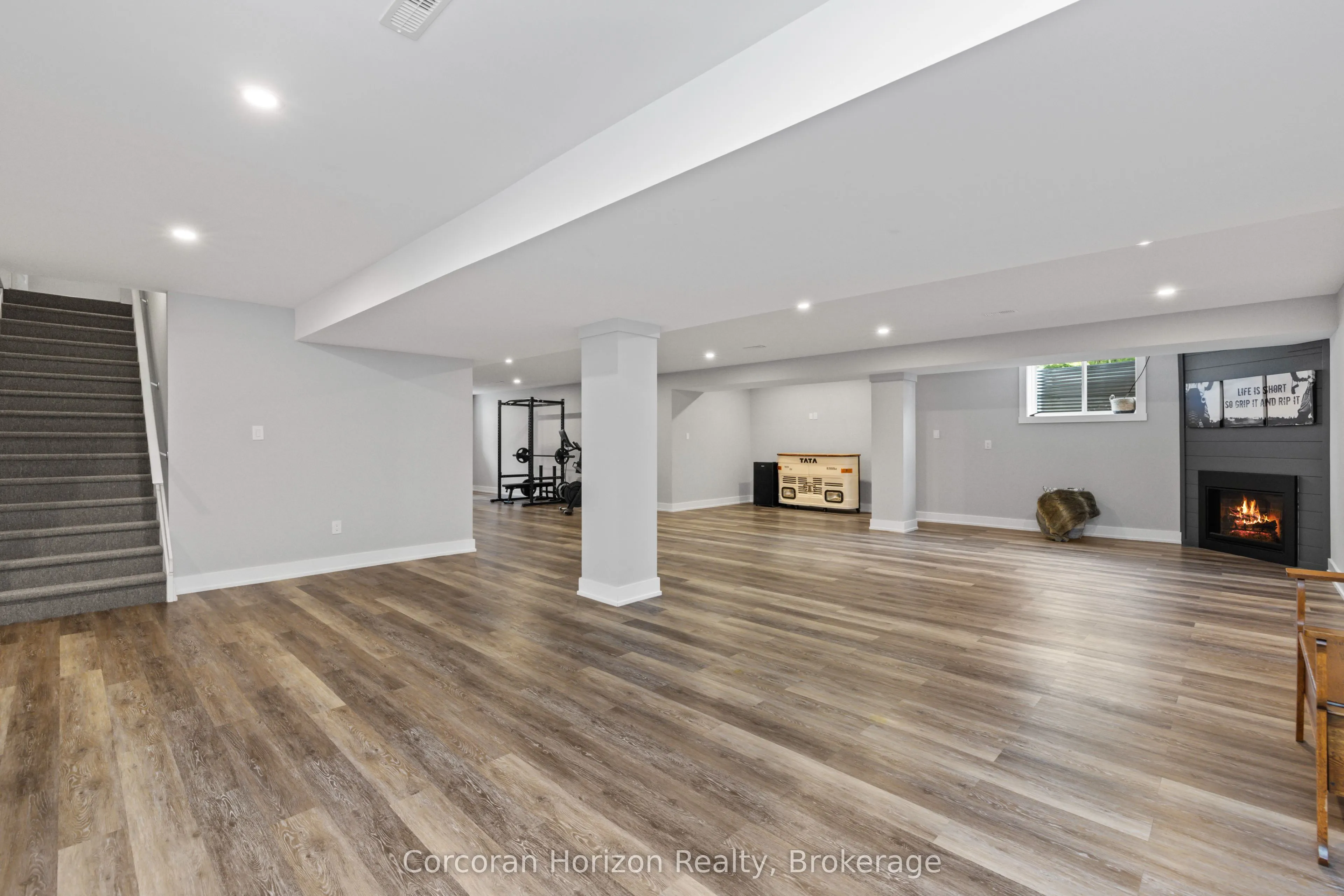 12 REIDS Ridge
