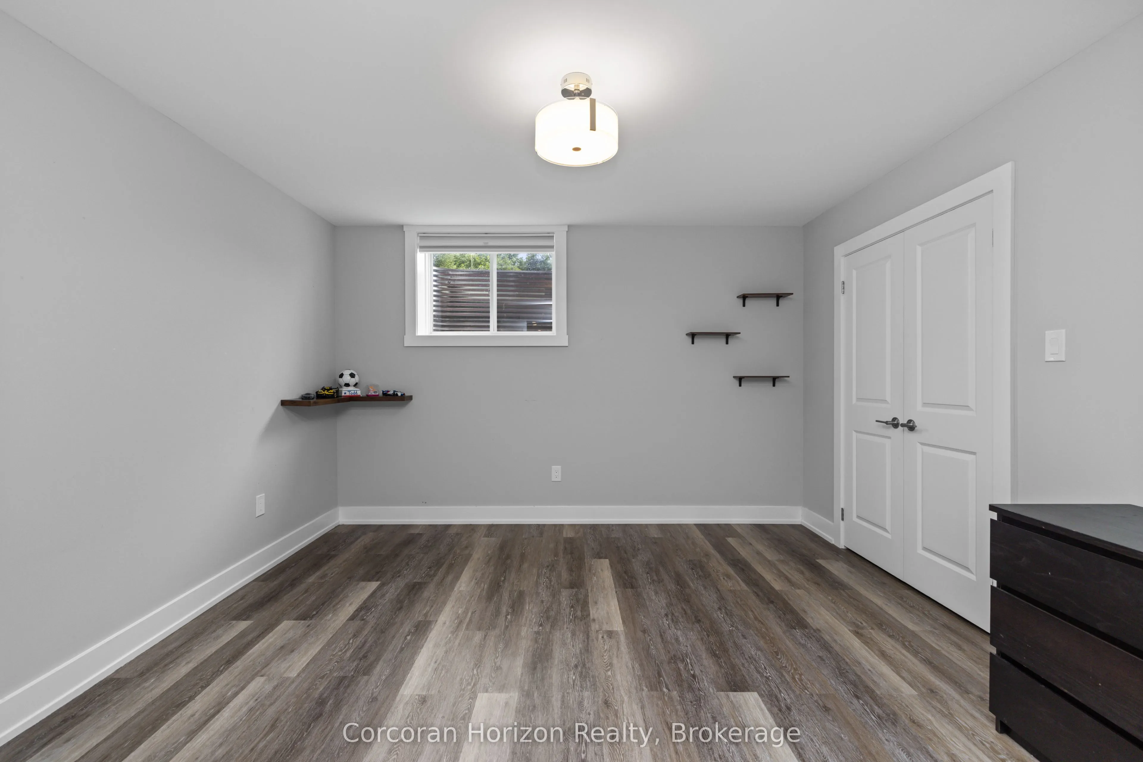 12 REIDS Ridge
