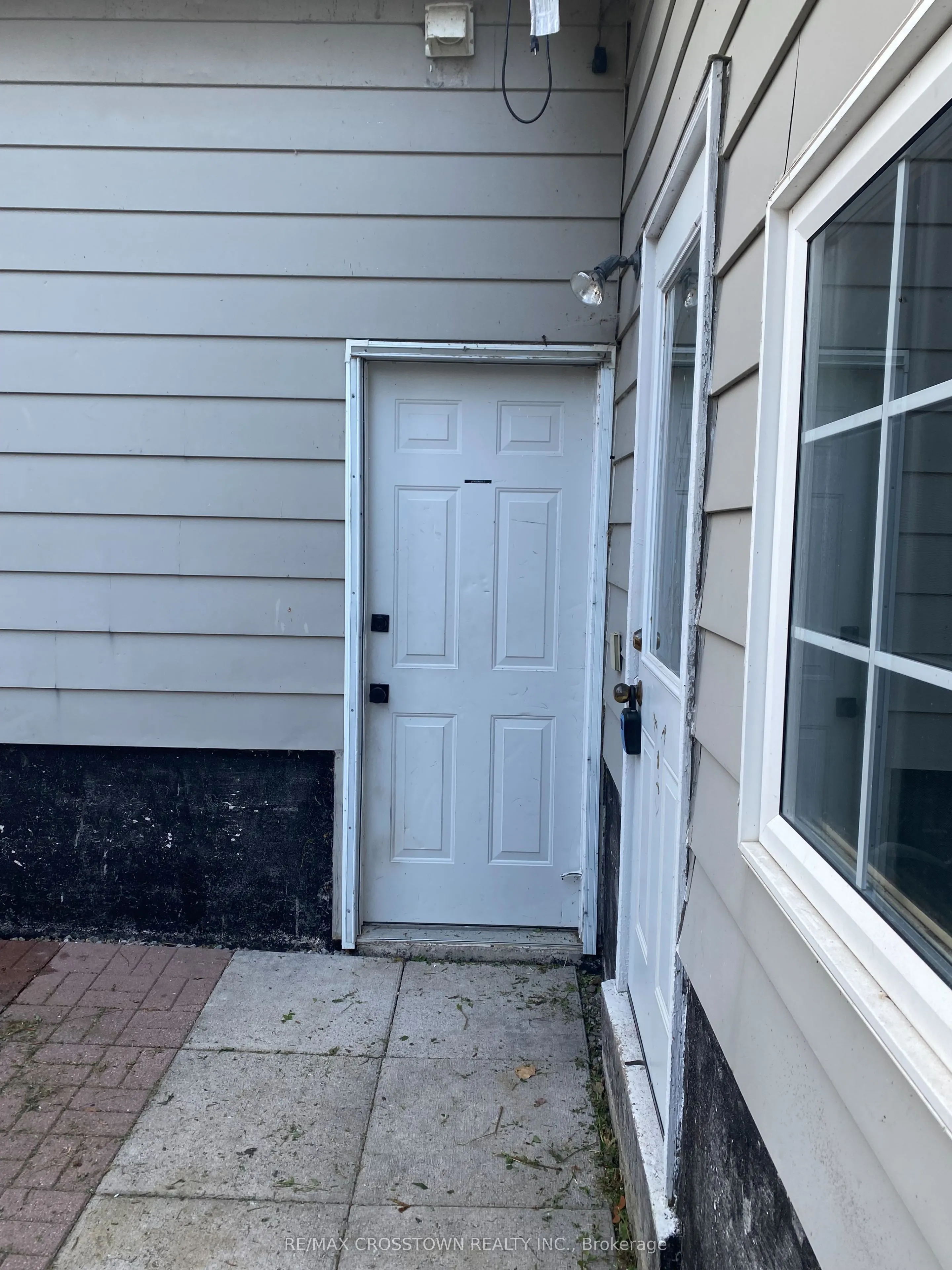 395 Raymond Avenue, #Basement