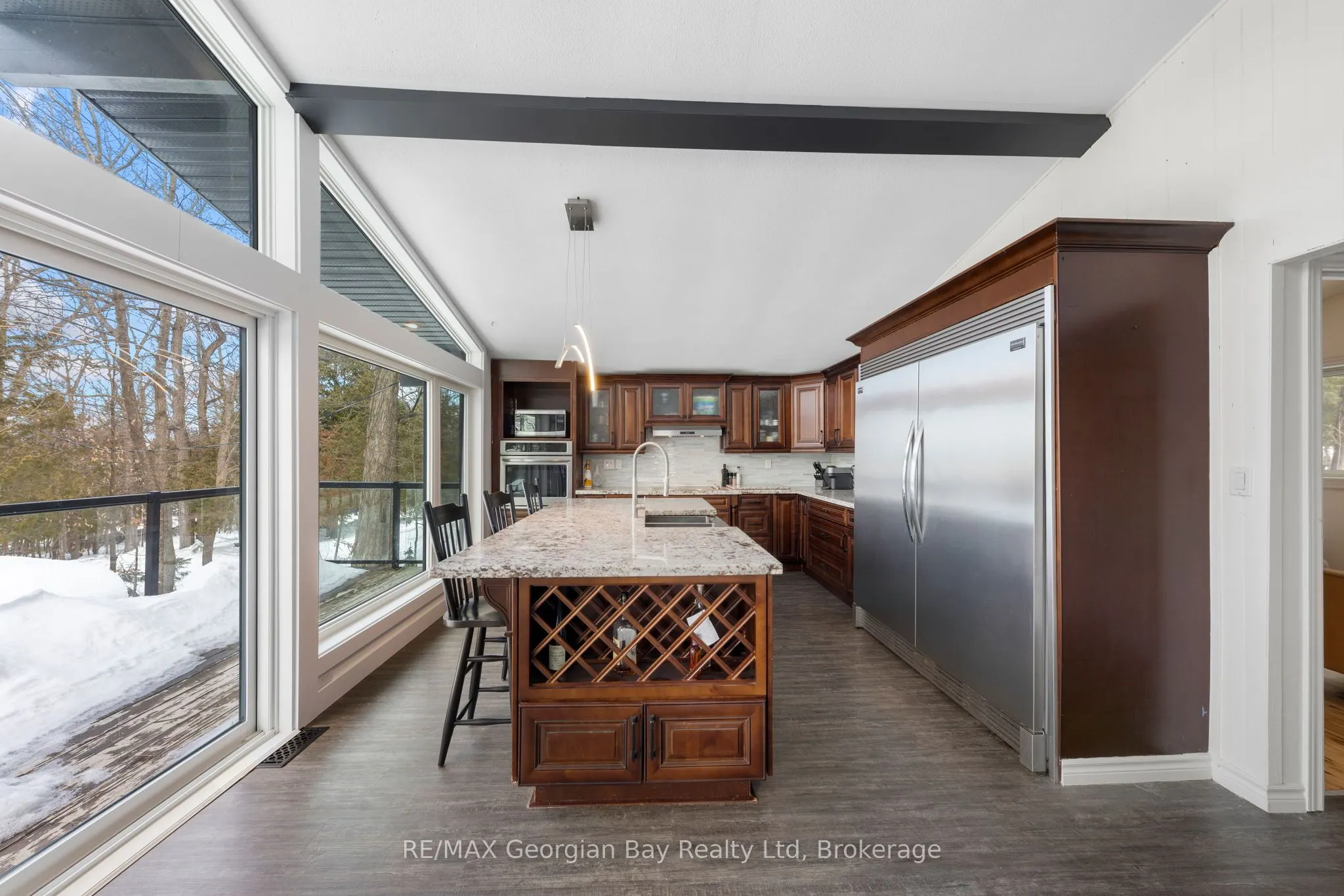 1745 Twin Oaks Crescent