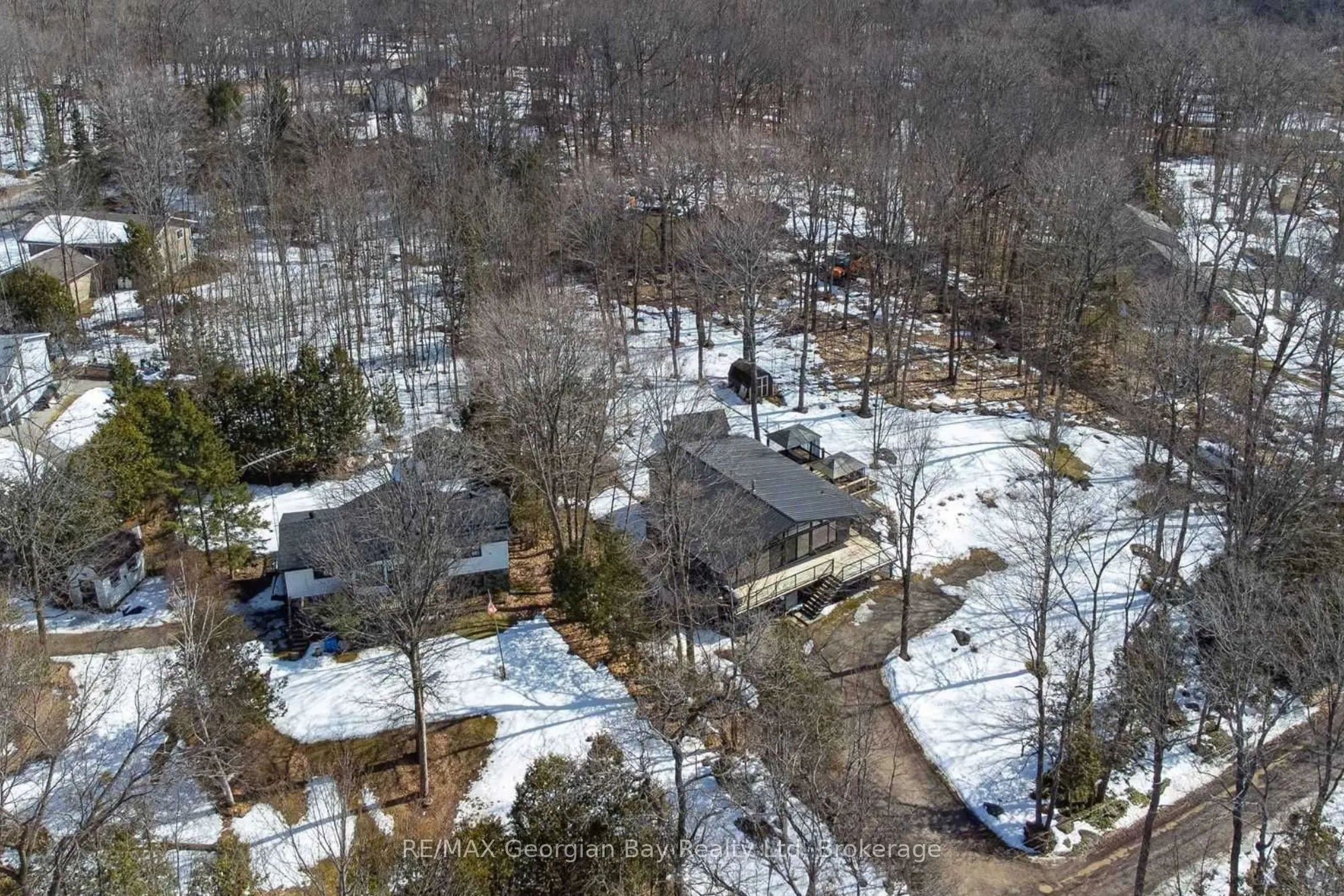 1745 Twin Oaks Crescent
