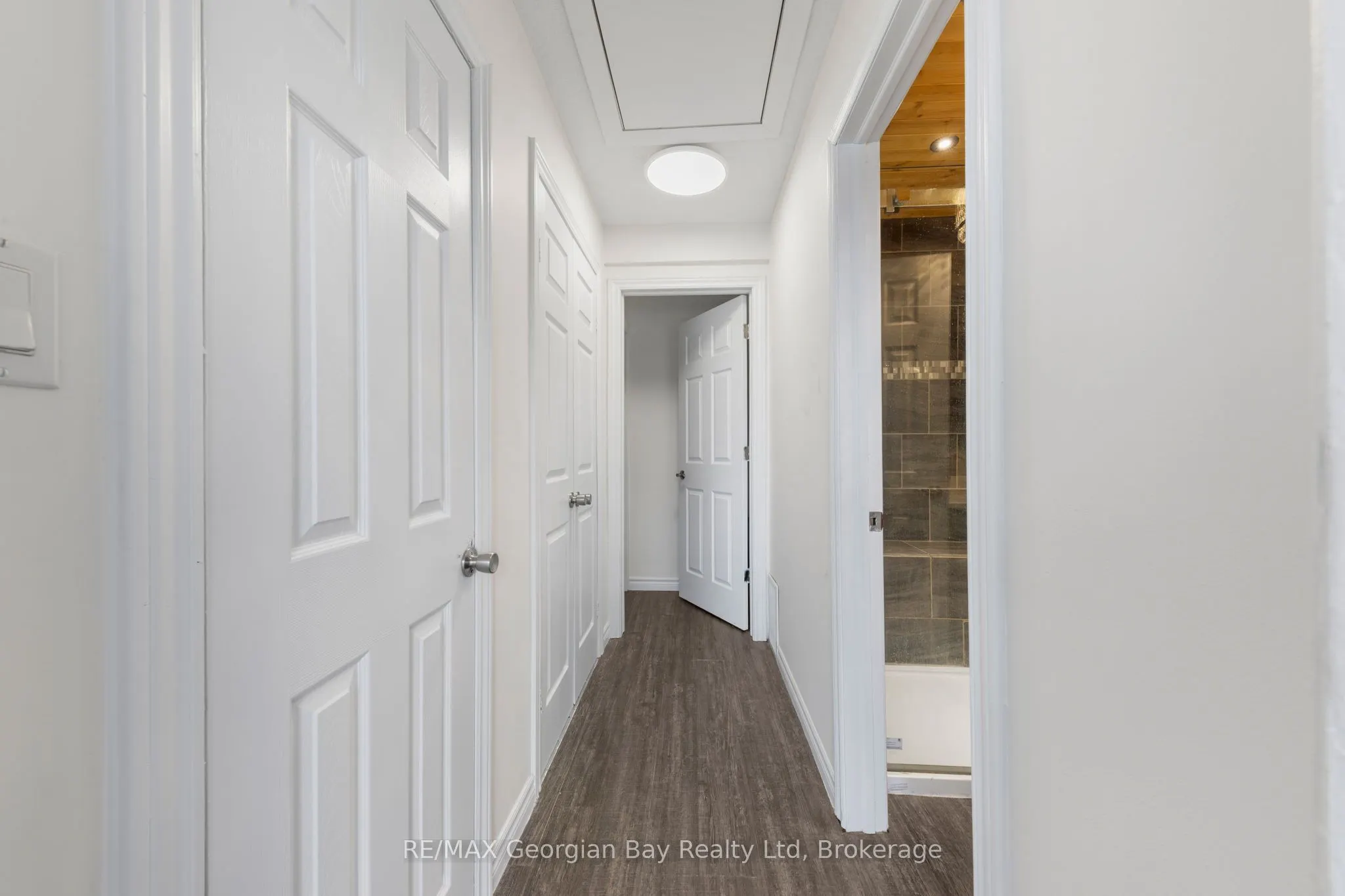 1745 Twin Oaks Crescent