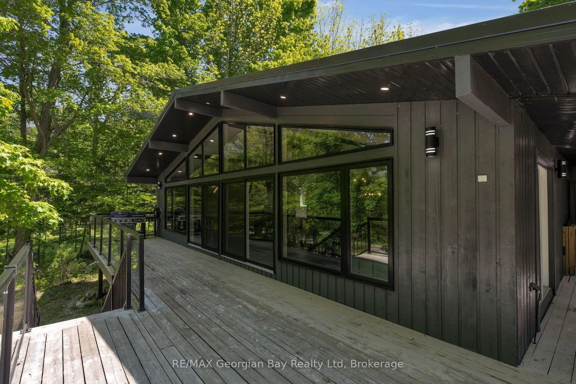 1745 Twin Oaks Crescent