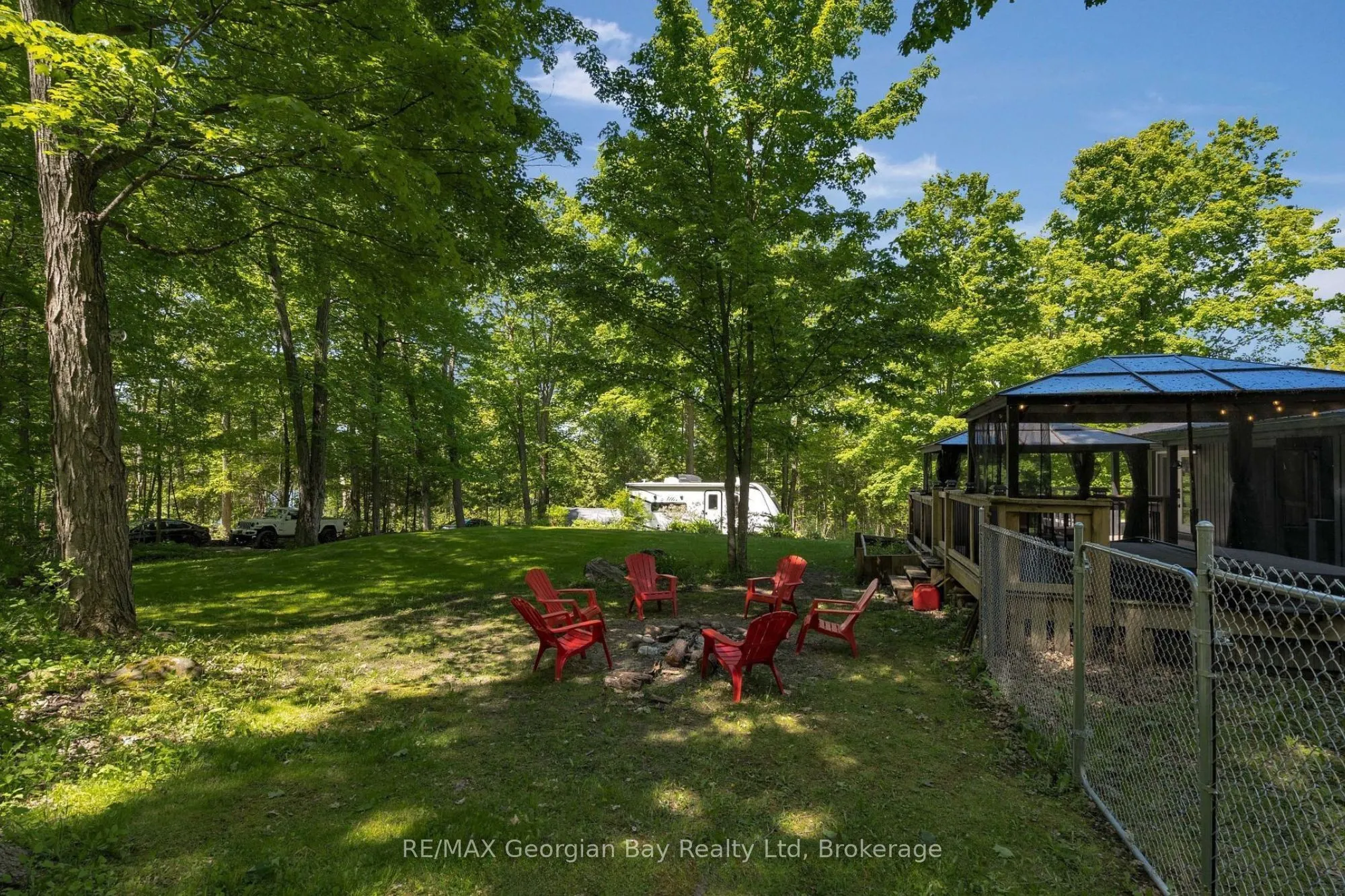 1745 Twin Oaks Crescent