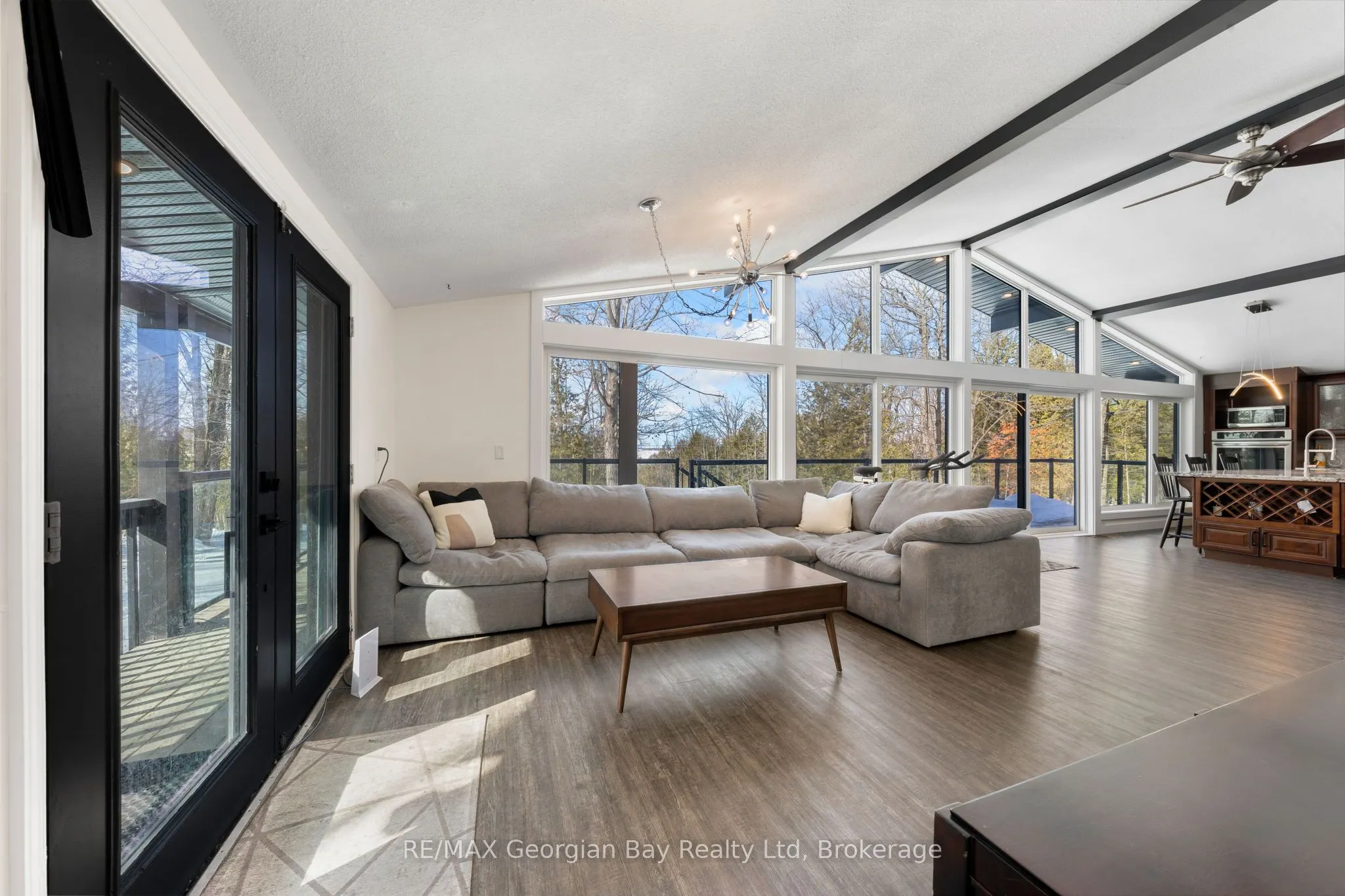 1745 Twin Oaks Crescent