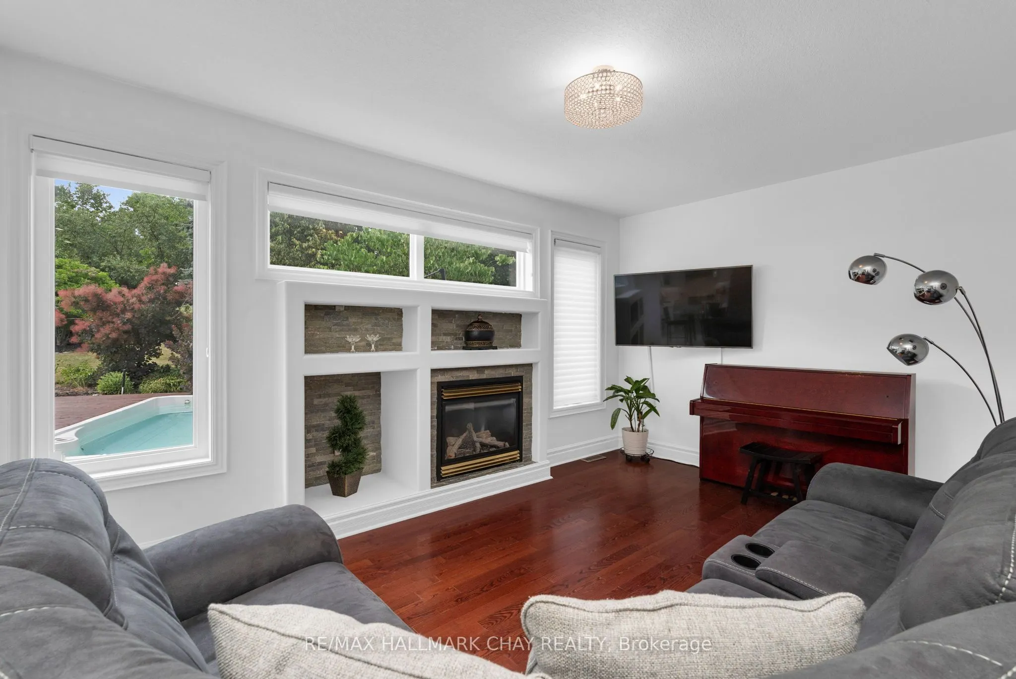 90 BIRKHALL Place