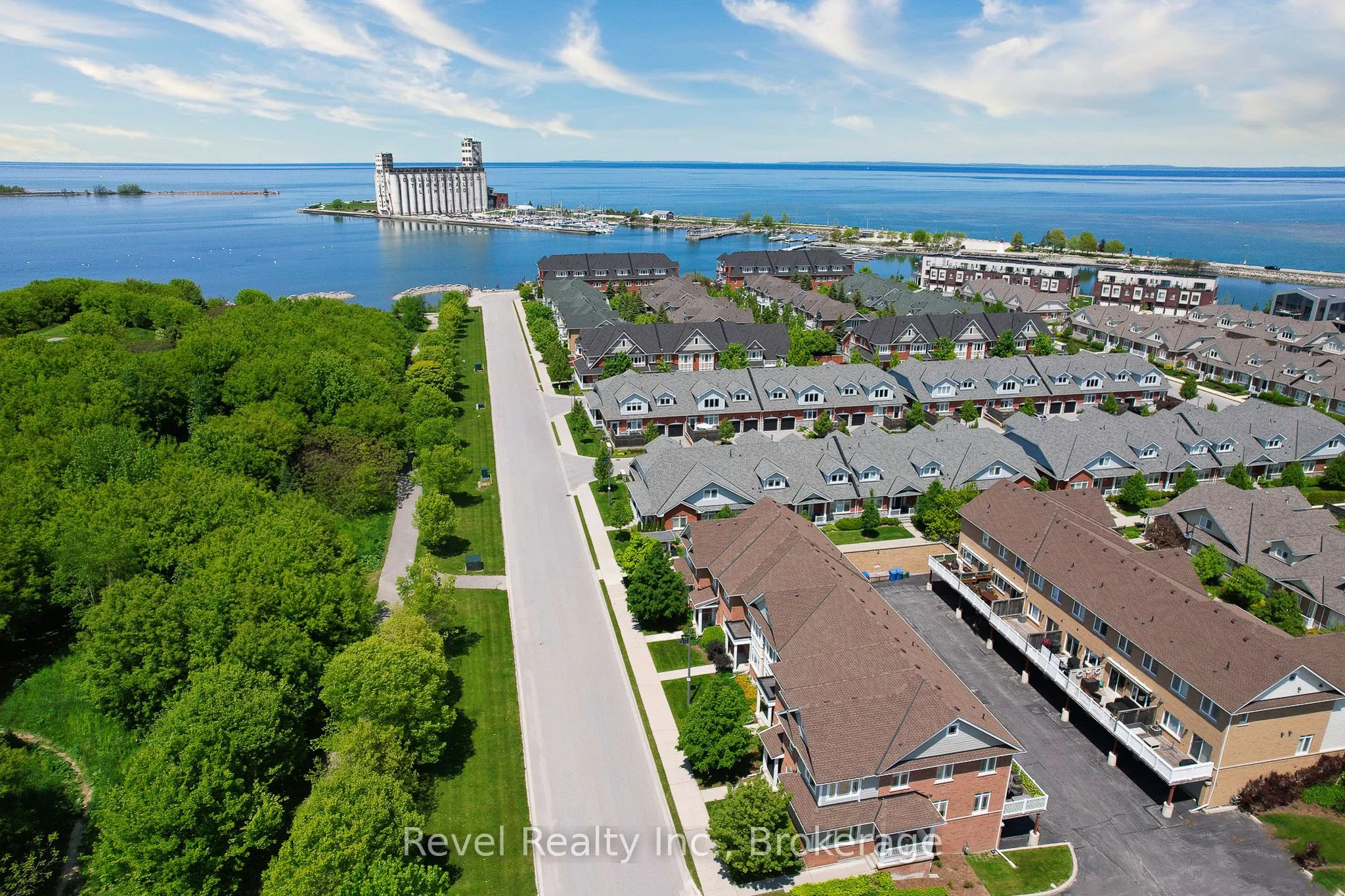 25 North Maple Street, #3