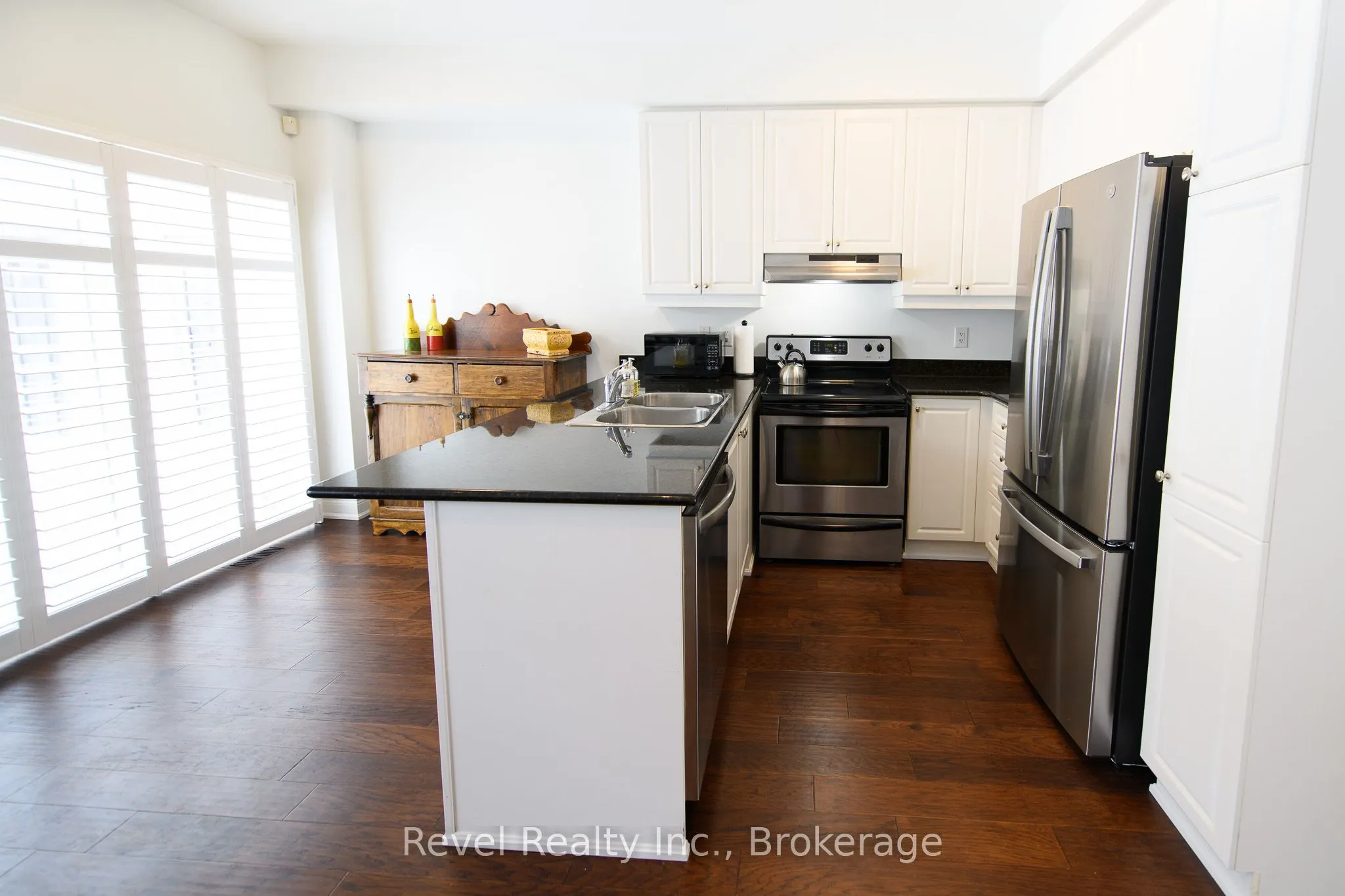 25 North Maple Street, #3