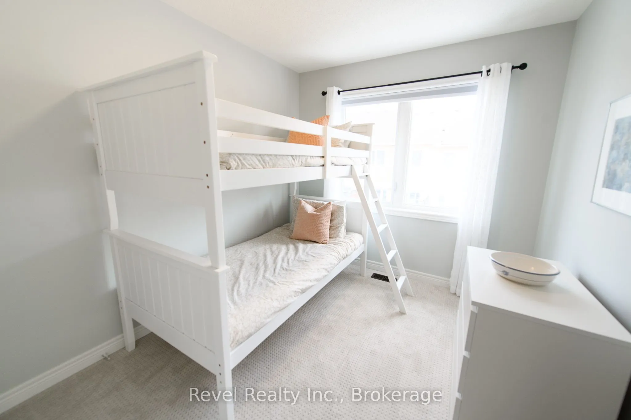 25 North Maple Street, #3