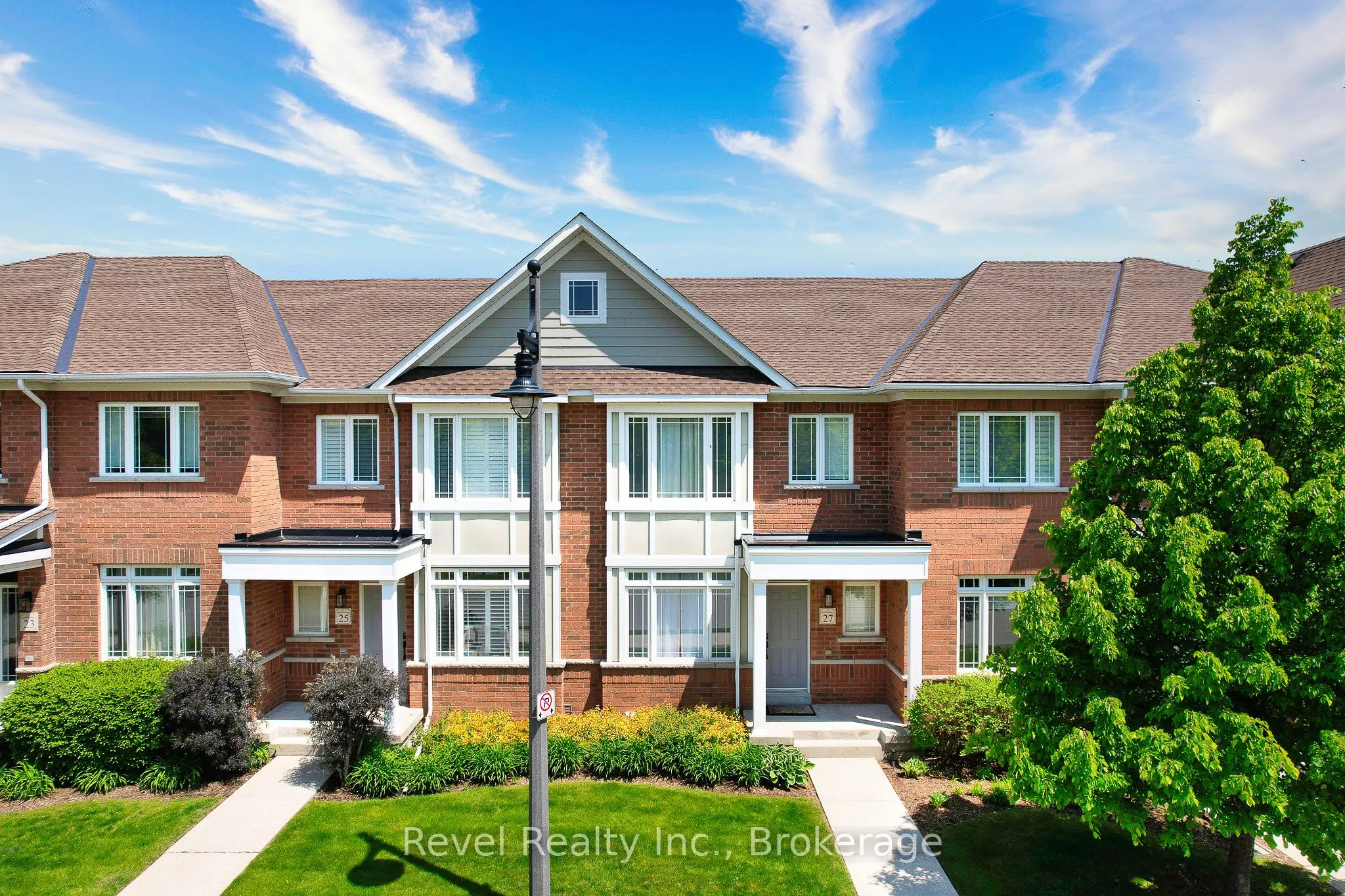 25 North Maple Street, #3