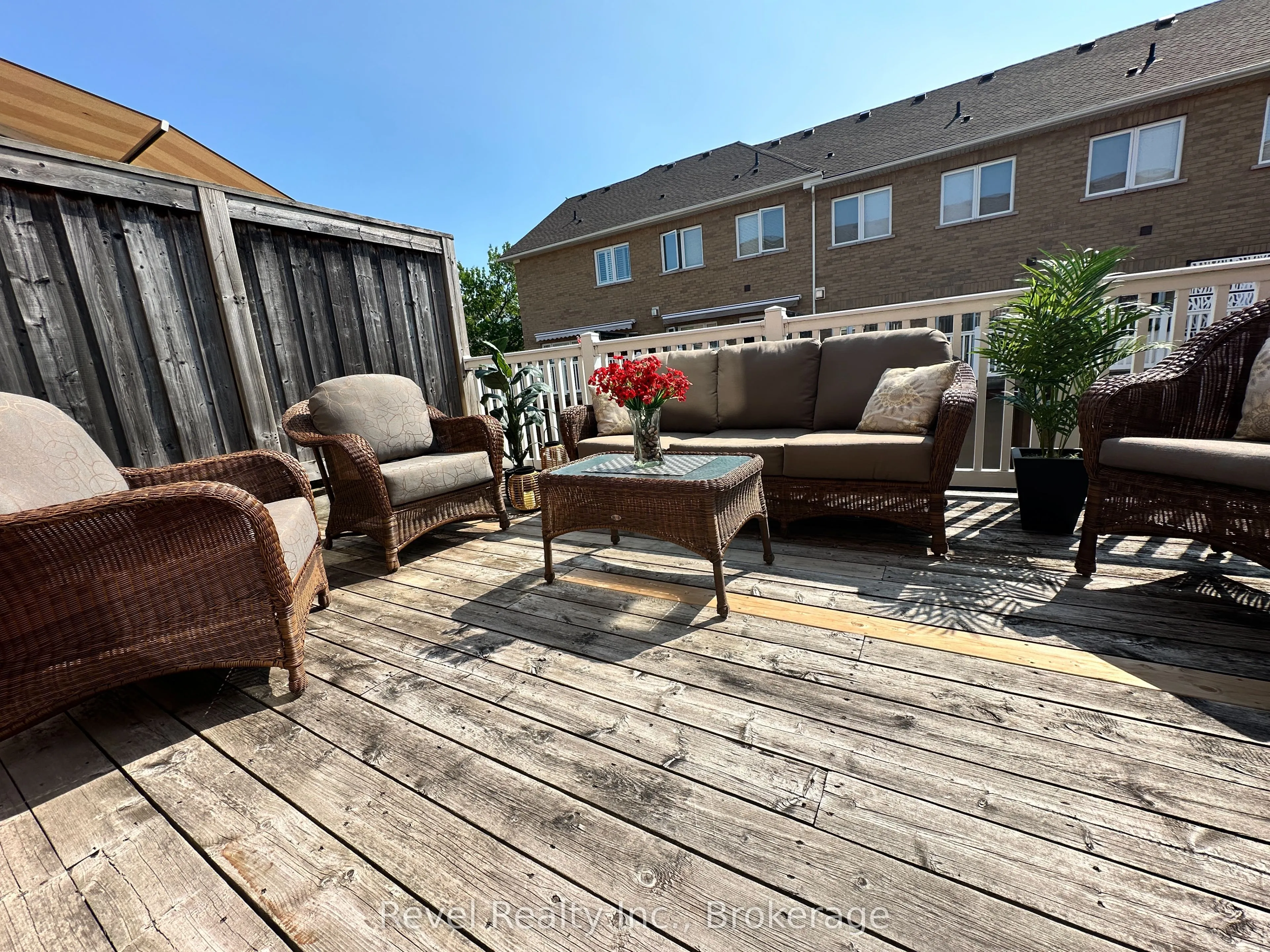 25 North Maple Street, #3