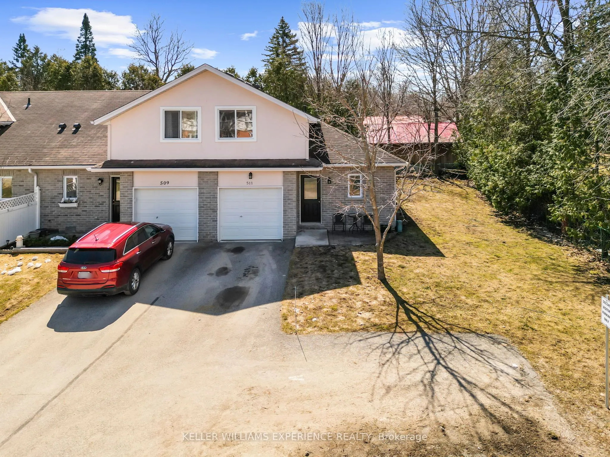 511 THOMAS Street, #1