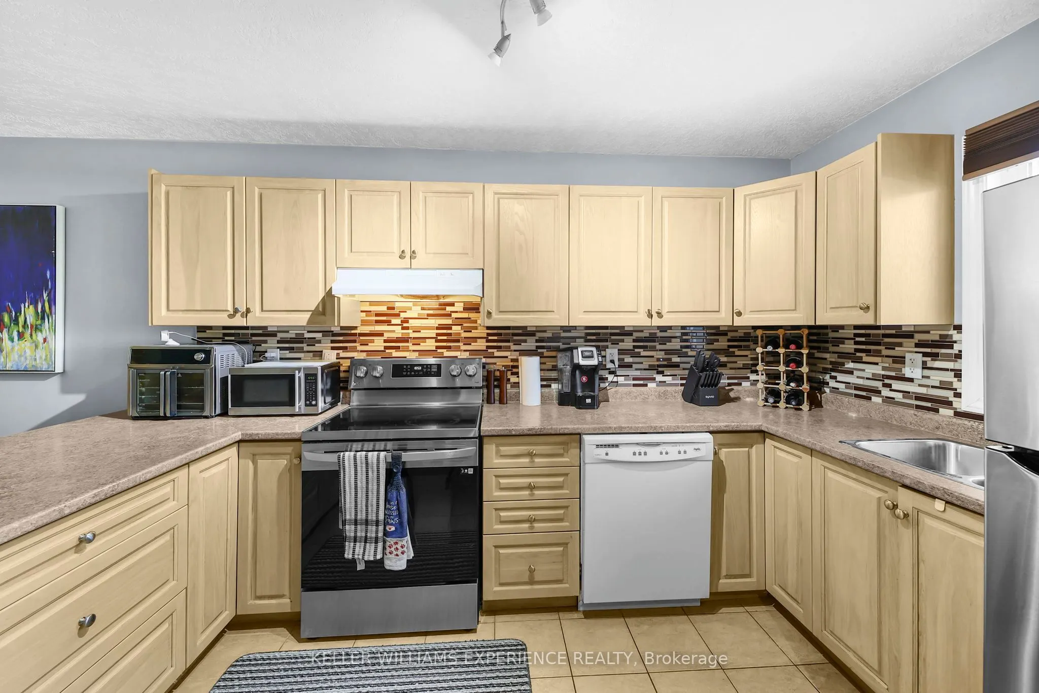 511 THOMAS Street, #1