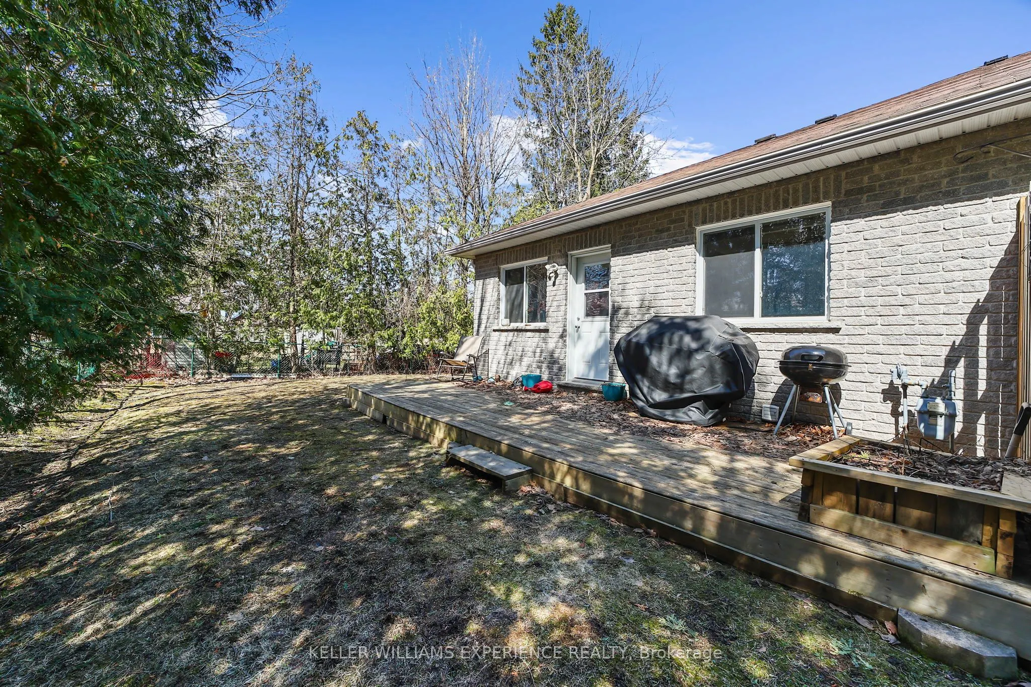 511 THOMAS Street, #1