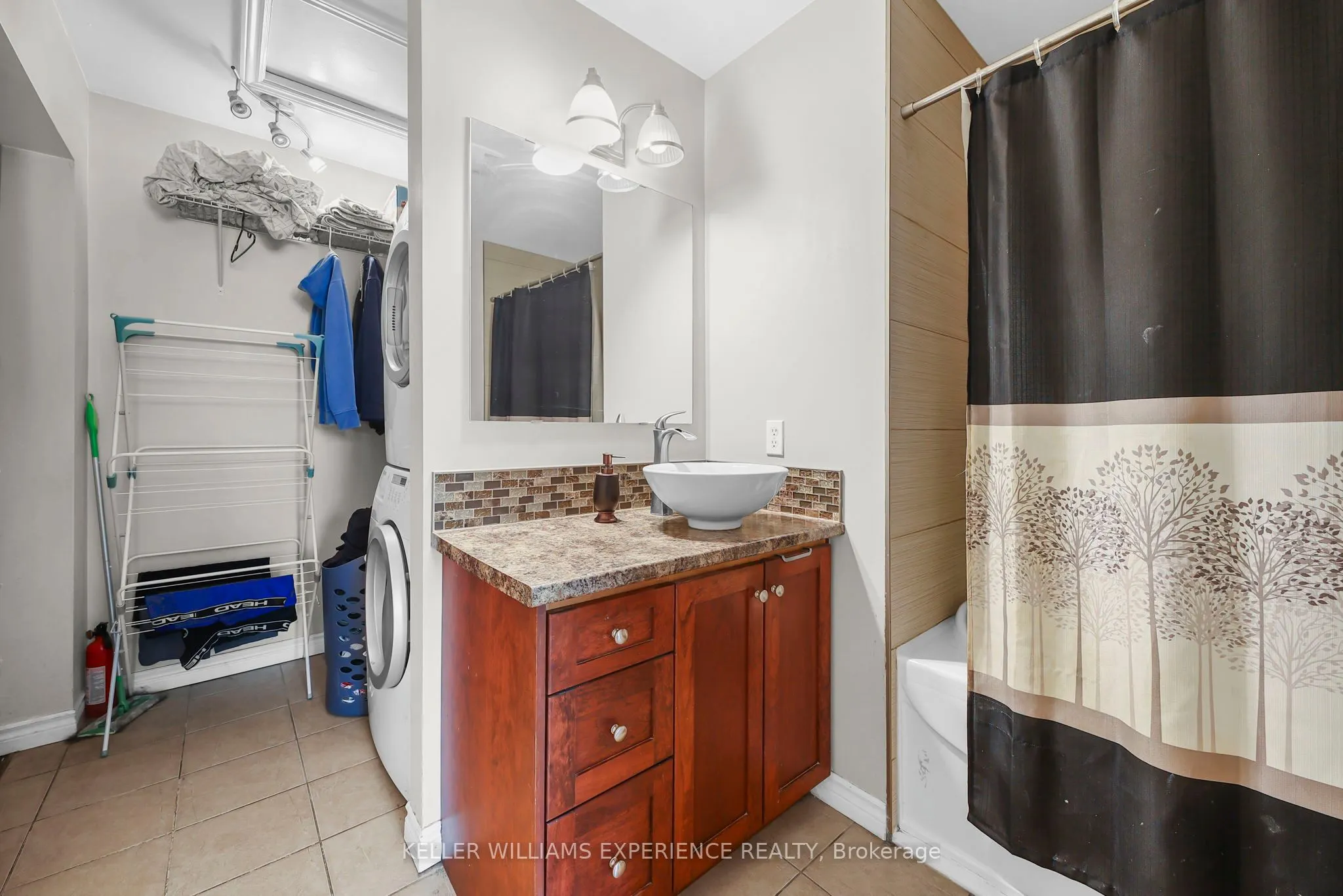 511 THOMAS Street, #1