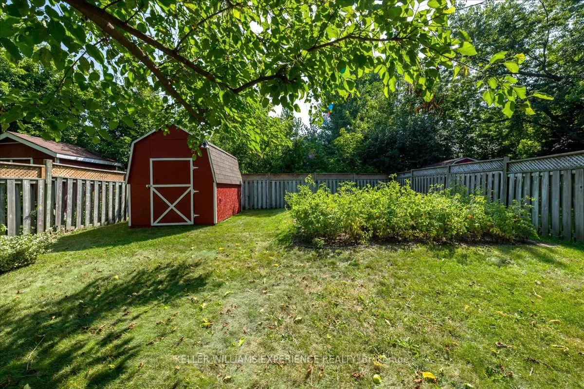 92 Hickling Trail