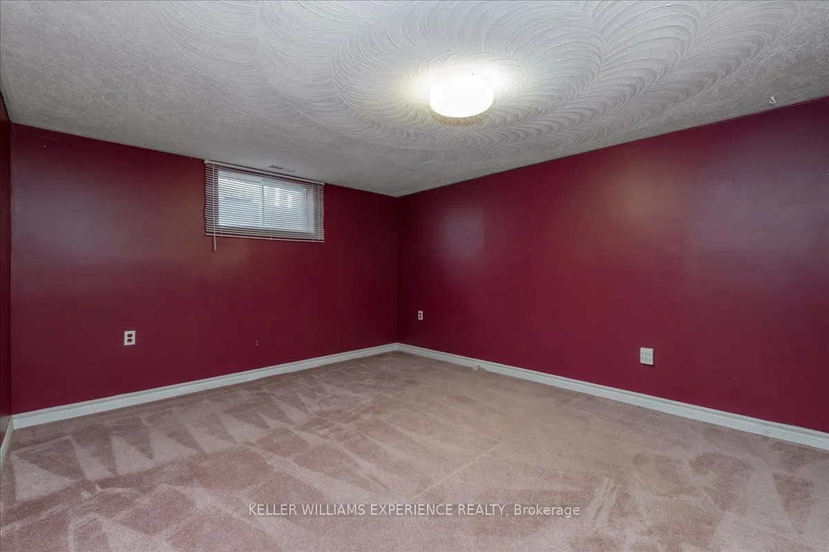 92 Hickling Trail