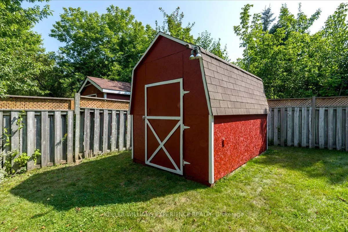92 Hickling Trail