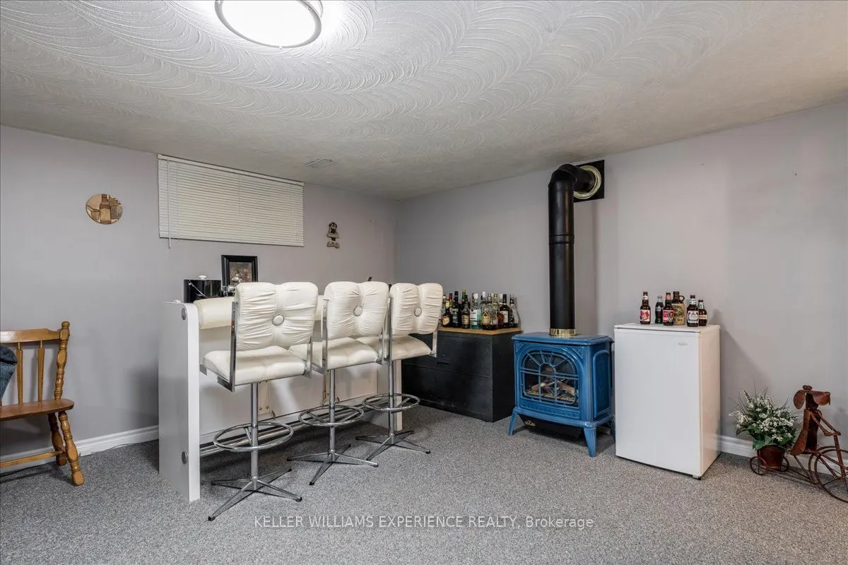 92 Hickling Trail