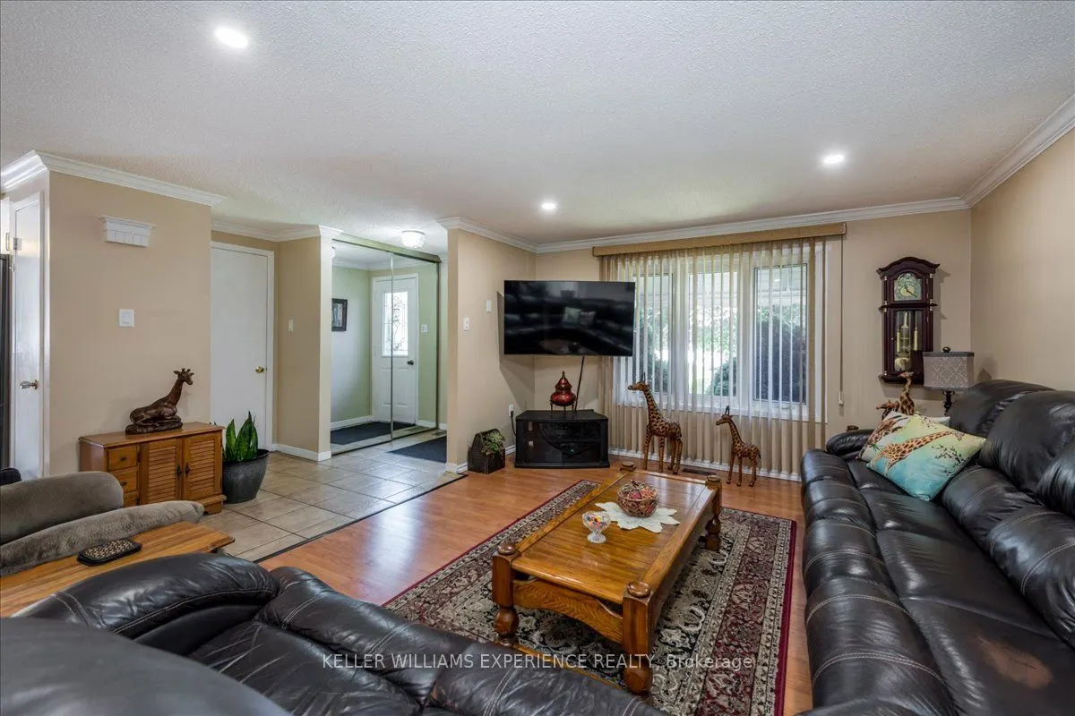 92 Hickling Trail