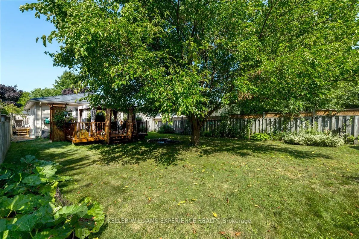 92 Hickling Trail