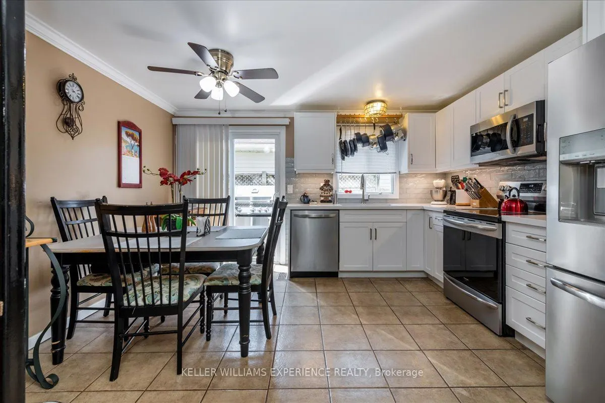 92 Hickling Trail