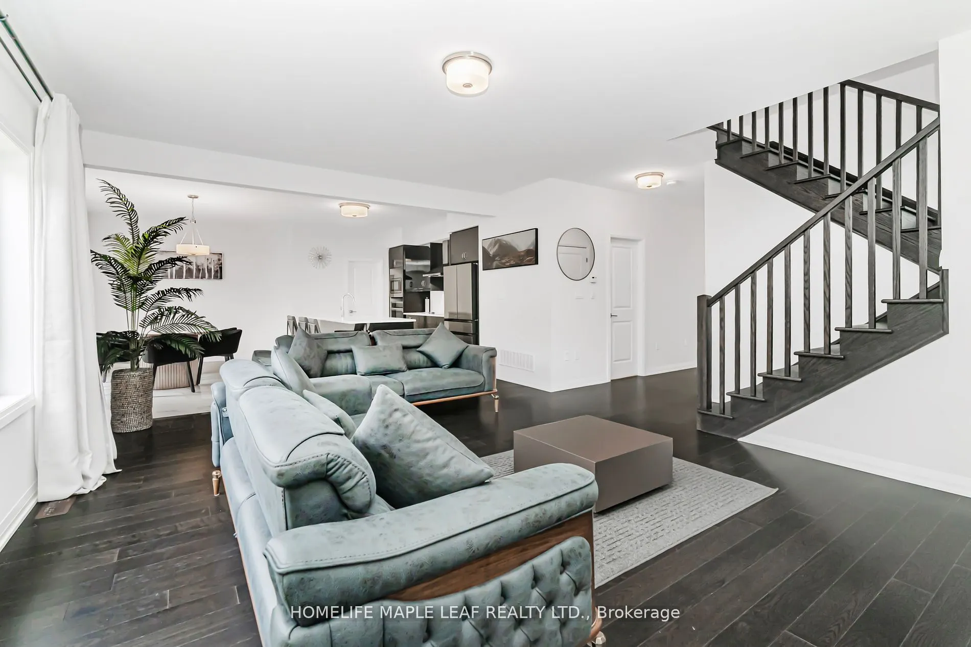 3153 Searidge Street
