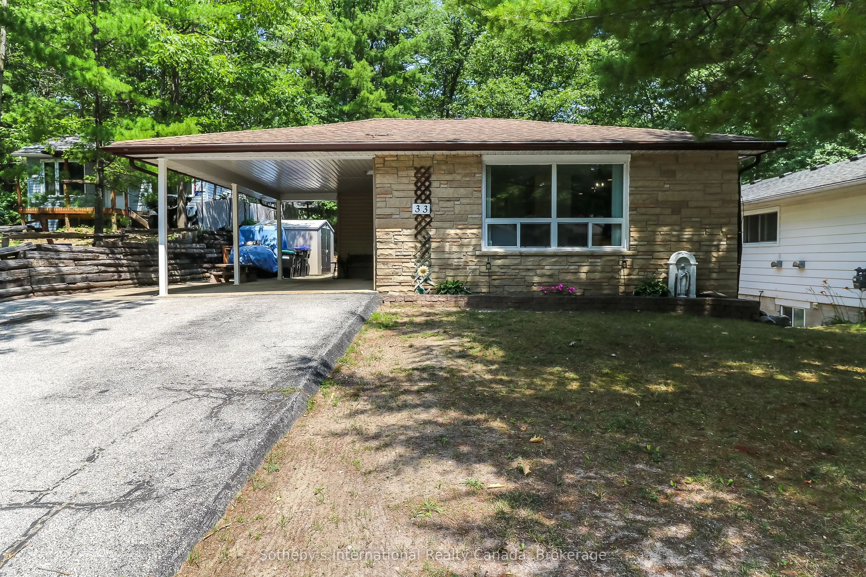 33 Parkwood Drive