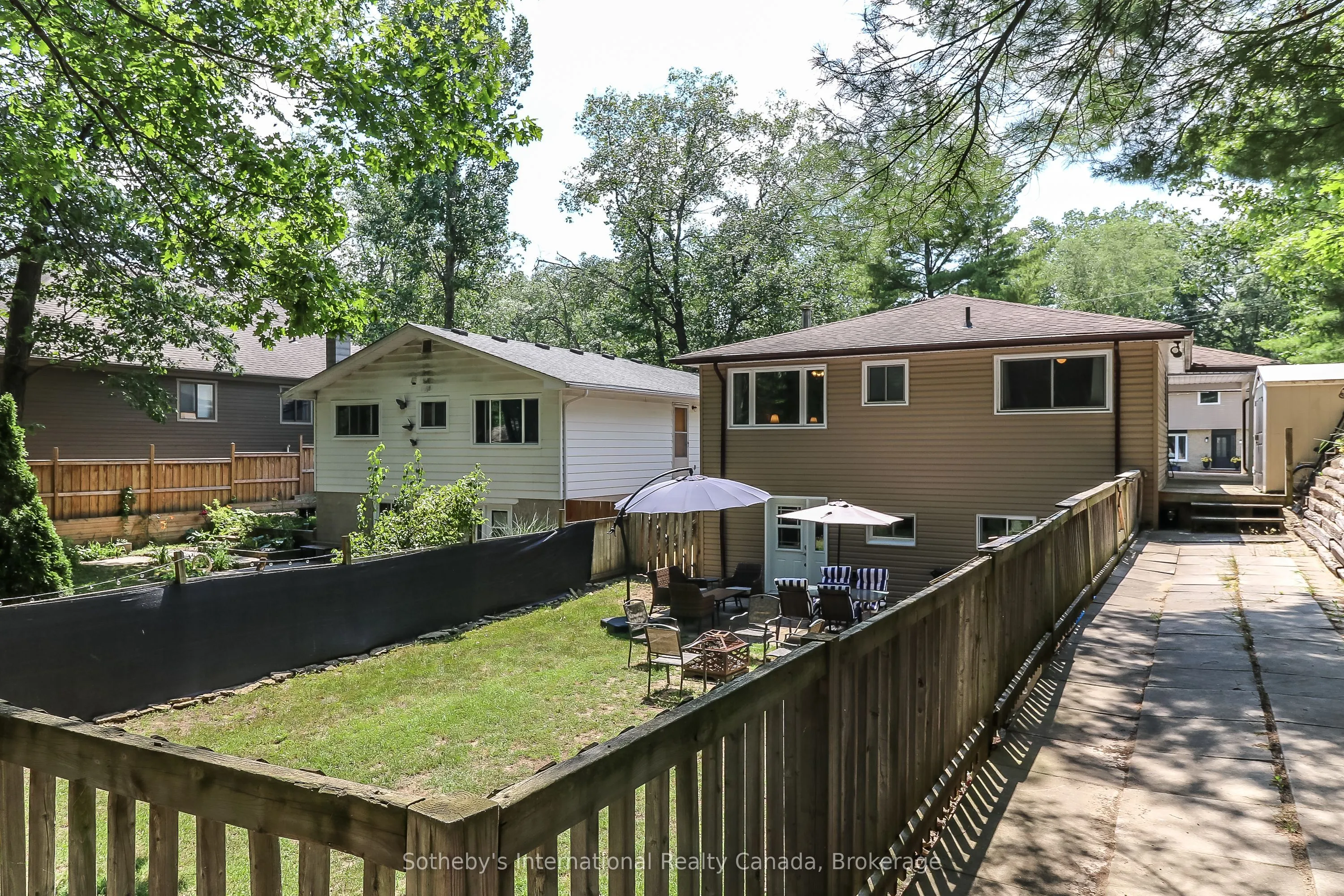 33 Parkwood Drive