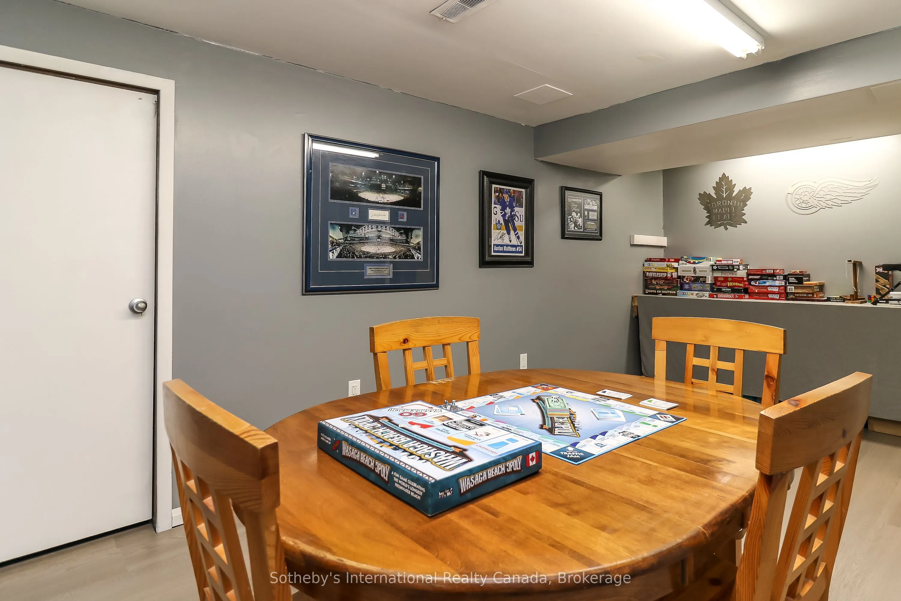 33 Parkwood Drive