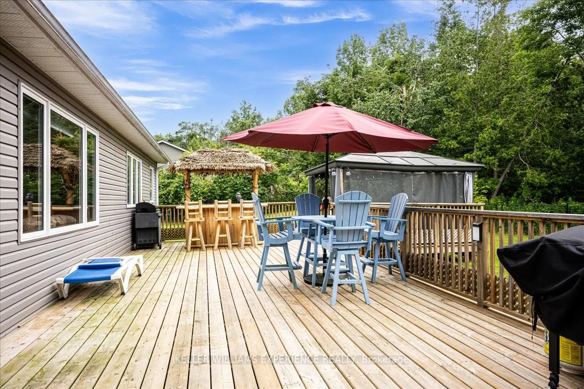 158 Moonstone Road E