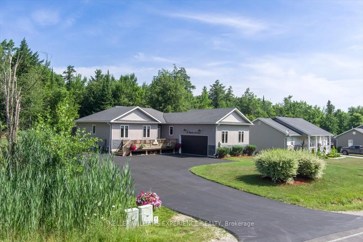 158 Moonstone Road E