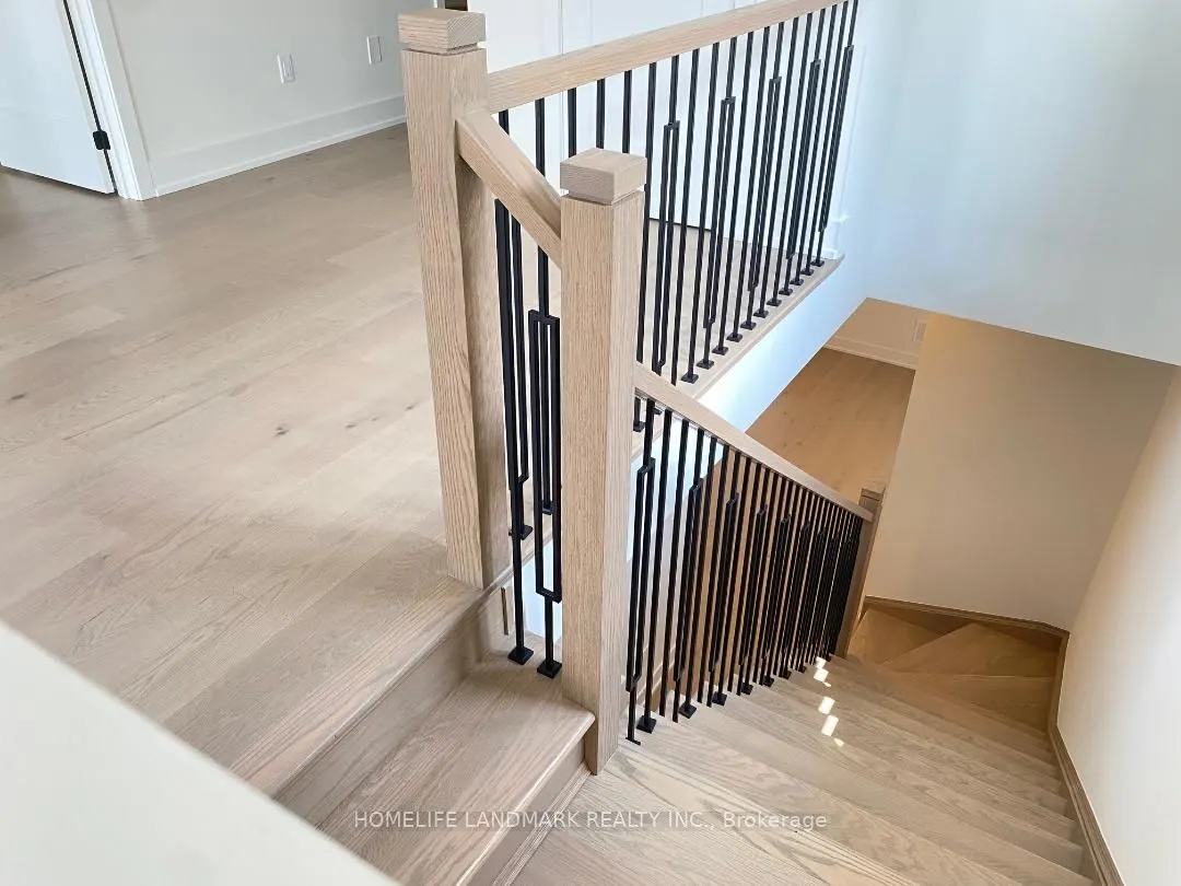 32 West Oak Trail