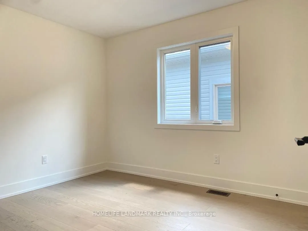 32 West Oak Trail