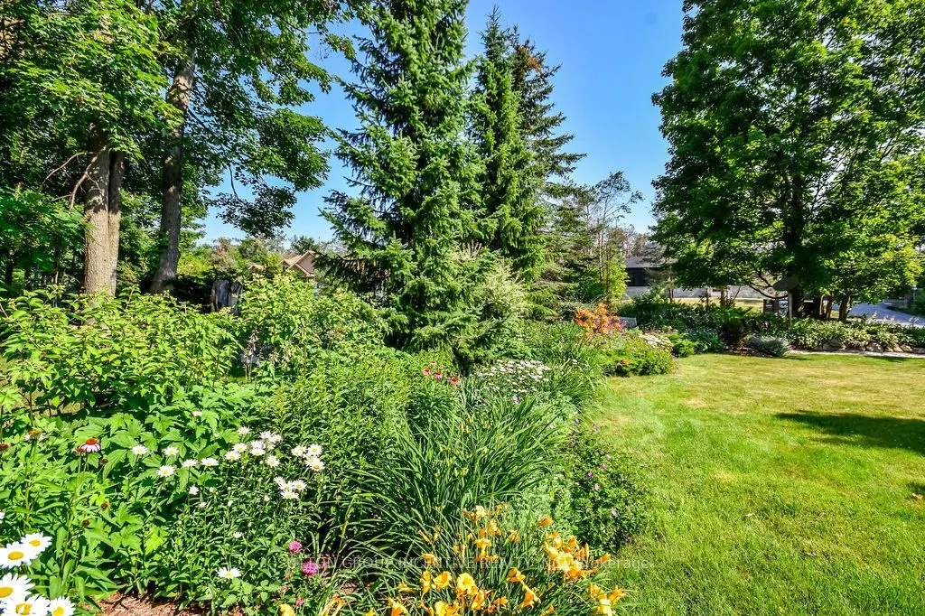 33 Alpine Way