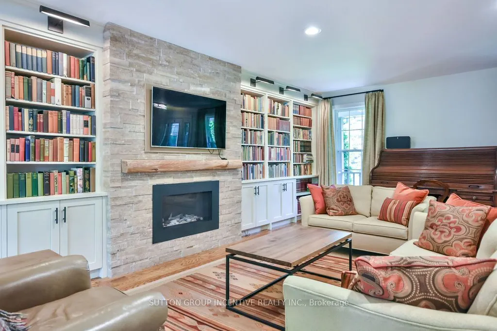 33 Alpine Way