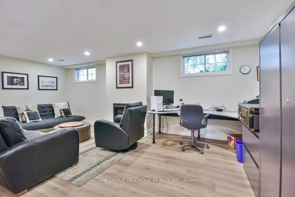 33 Alpine Way