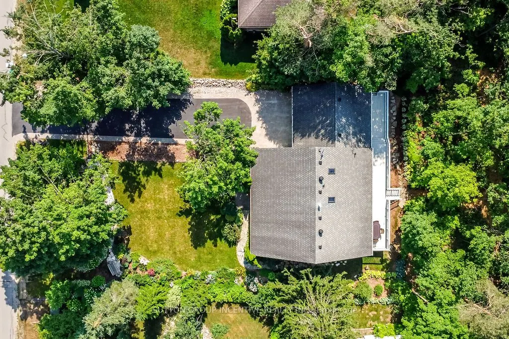 33 Alpine Way