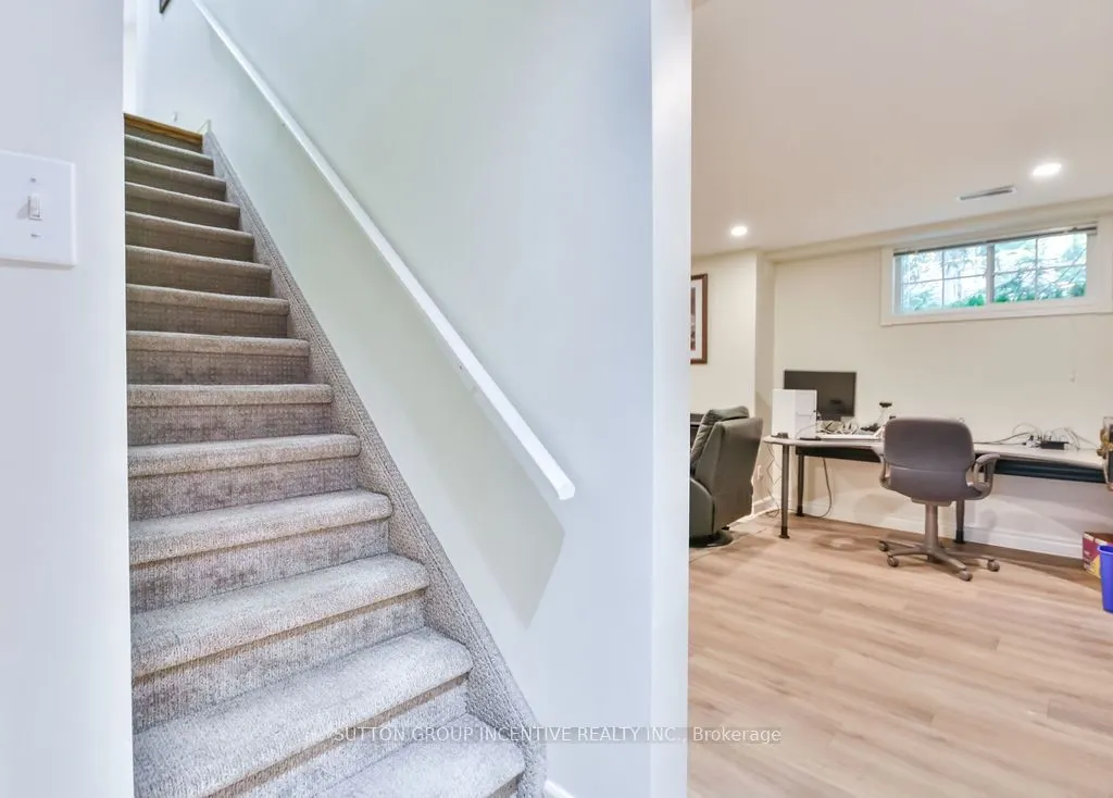 33 Alpine Way