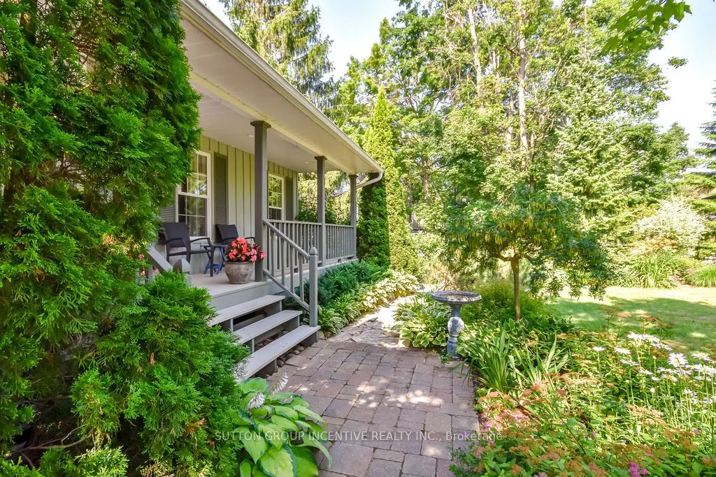 33 Alpine Way