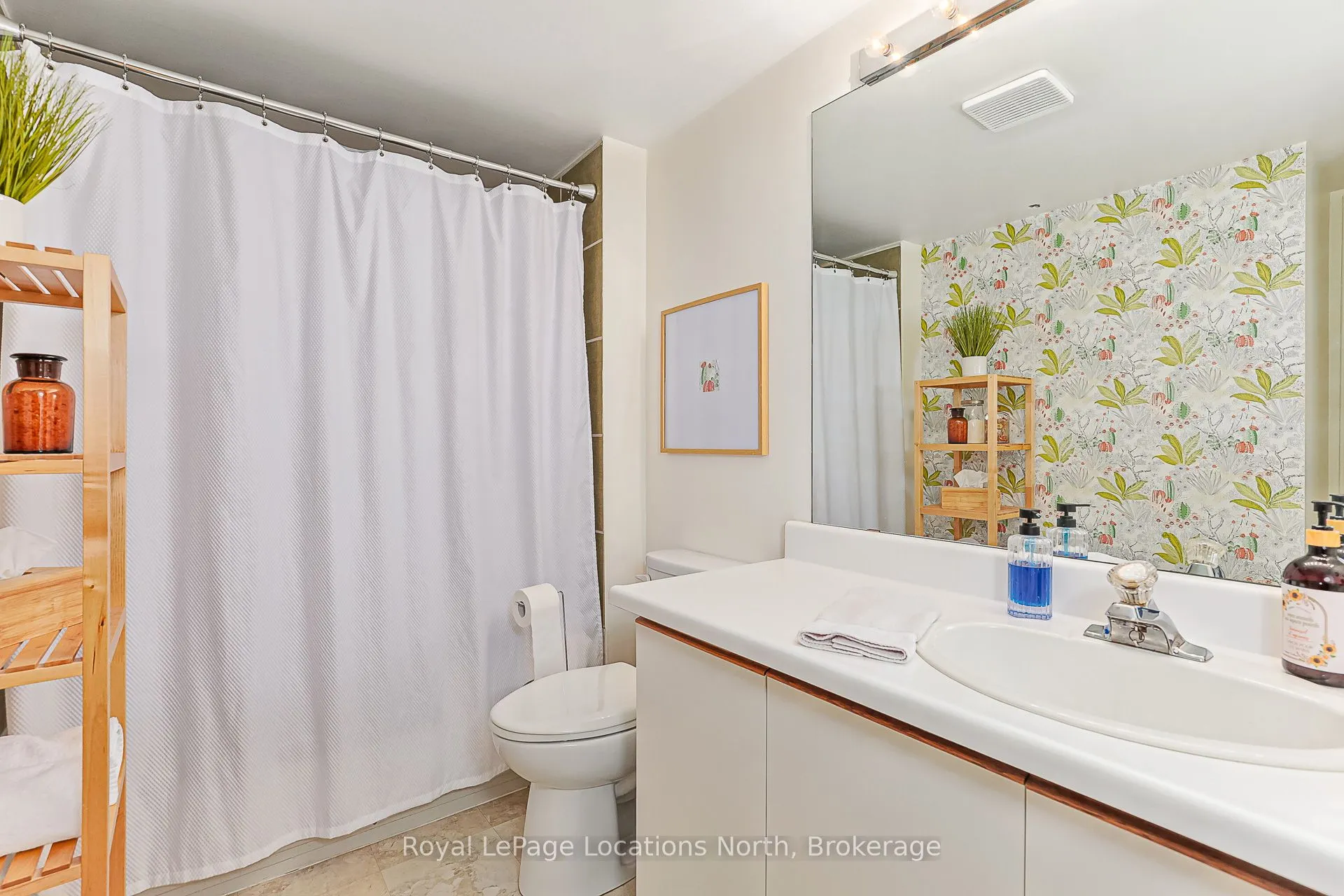 5 Harbour Street E, #13
