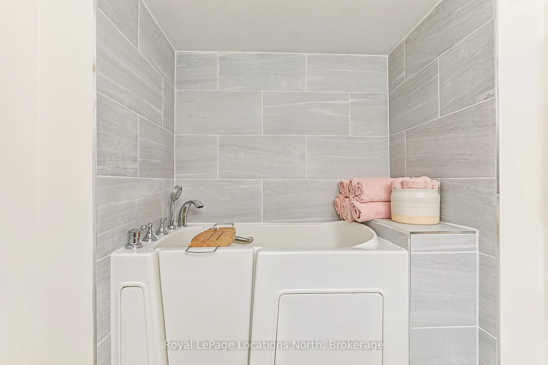 5 Harbour Street E, #13