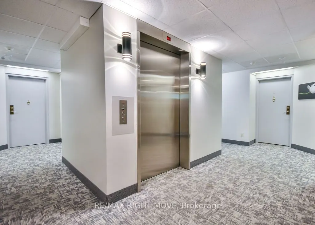 95 Matchedash Street N, #101