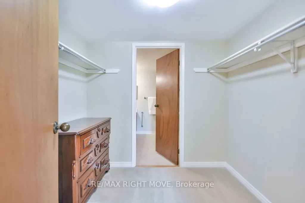 95 Matchedash Street N, #101