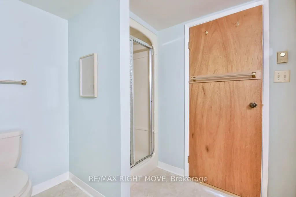 95 Matchedash Street N, #101