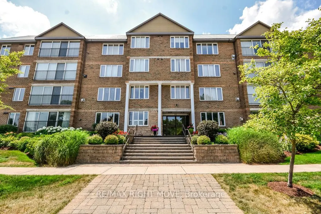 95 Matchedash Street N, #101